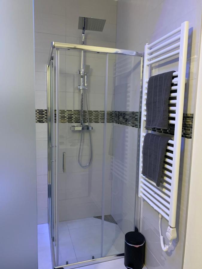 Executive Single Room With En-Suite In Guest House City Centre Luxembourg Ngoại thất bức ảnh