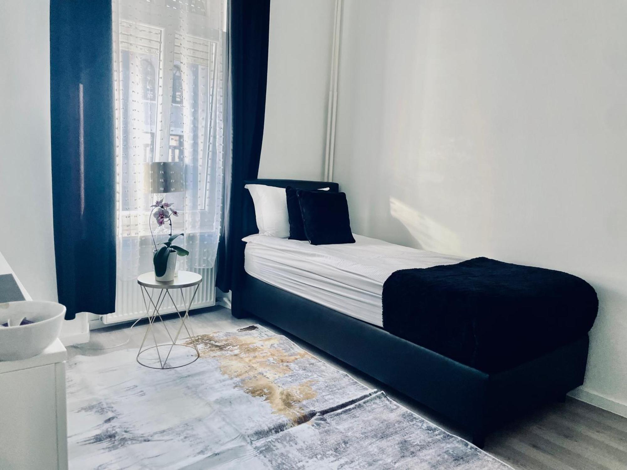 Executive Single Room With En-Suite In Guest House City Centre Luxembourg Ngoại thất bức ảnh